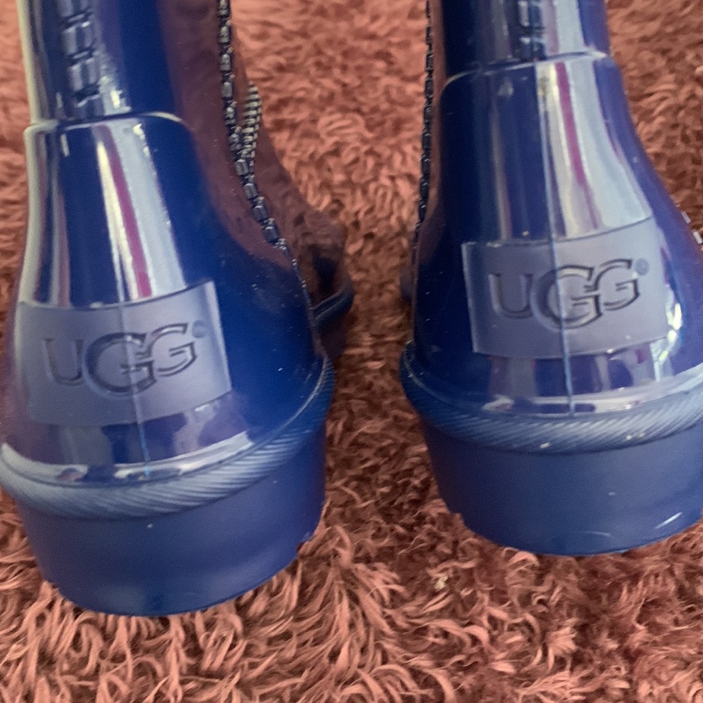 UGG rain boots - Picture 3 of 6